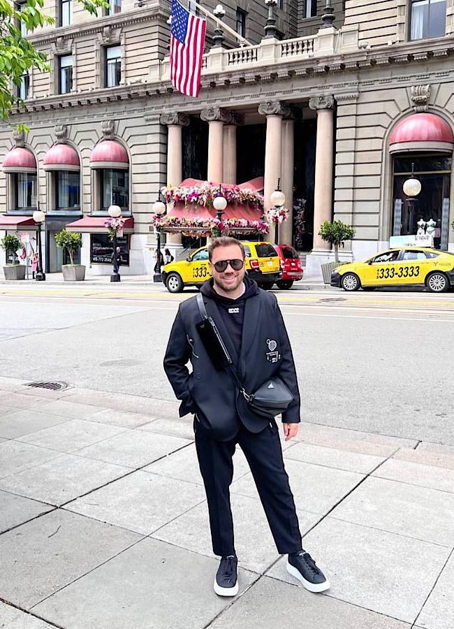 "Это не только одежда": Андре Тан объяснил, в чем важность моды