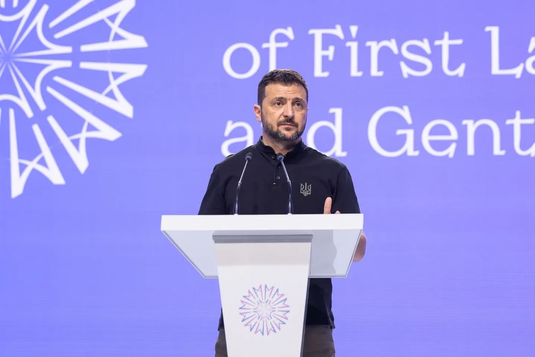 Від ділового шику до мілітарі. Еволюція стилю Зеленського: погляд через роки