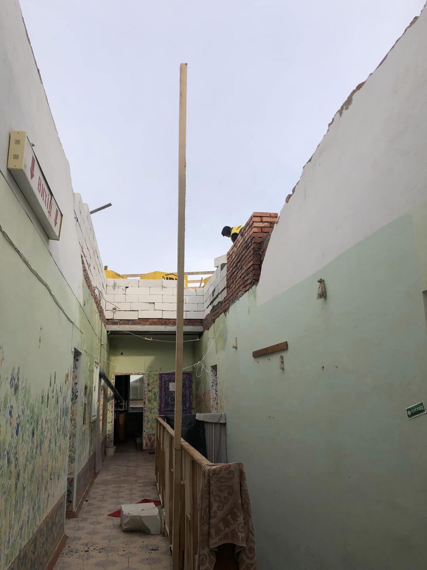 "Дітей водити страшно". На Полтавщині показали садочок за 10 мільйонів гривень (фото і відео)