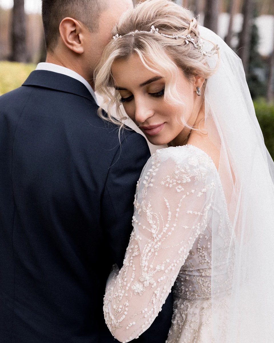 "Мама" Сердючки Інна Білоконь зачарувала мережу новим фото з весілля доньки