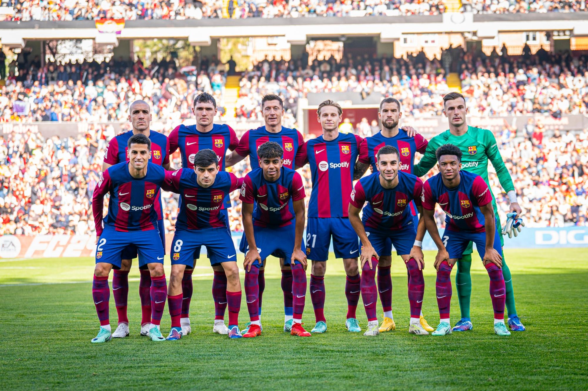 Дербі Каталонії для українців, бійка чемпіонів боксу, Леброн у фіналі: анонс вихідних у спорті