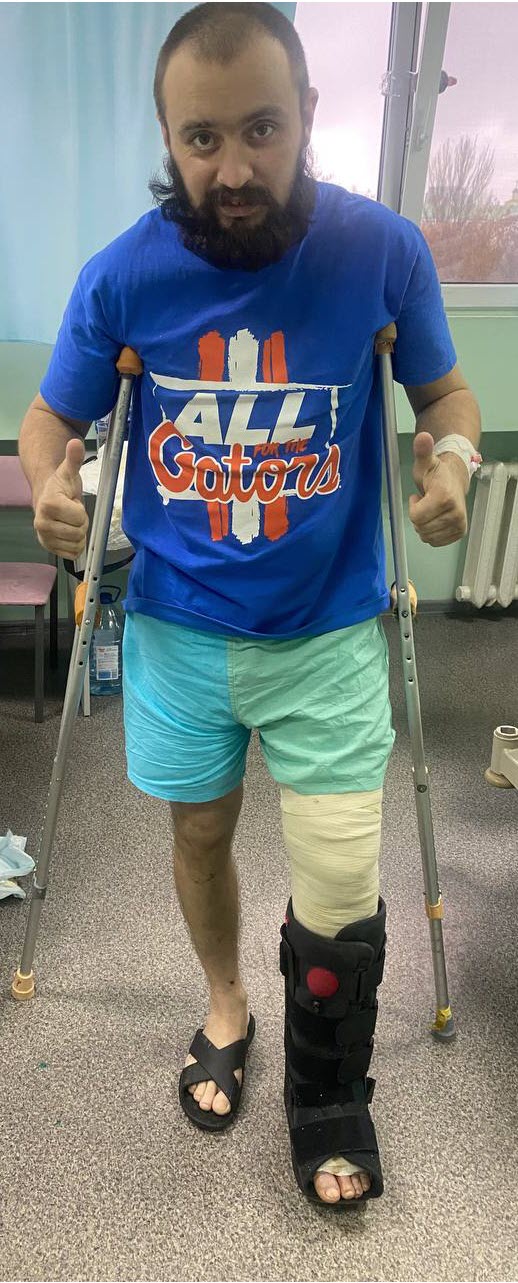 "Всі, хто був поряд, полягли". Медики розчулили історією порятунку воїна