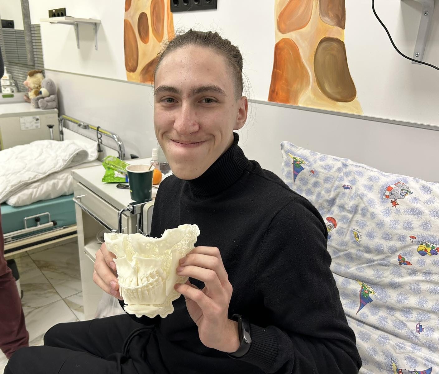 "Склали, як кубики лего": у Львові реконструювали обличчя хлопцю з важкою вадою