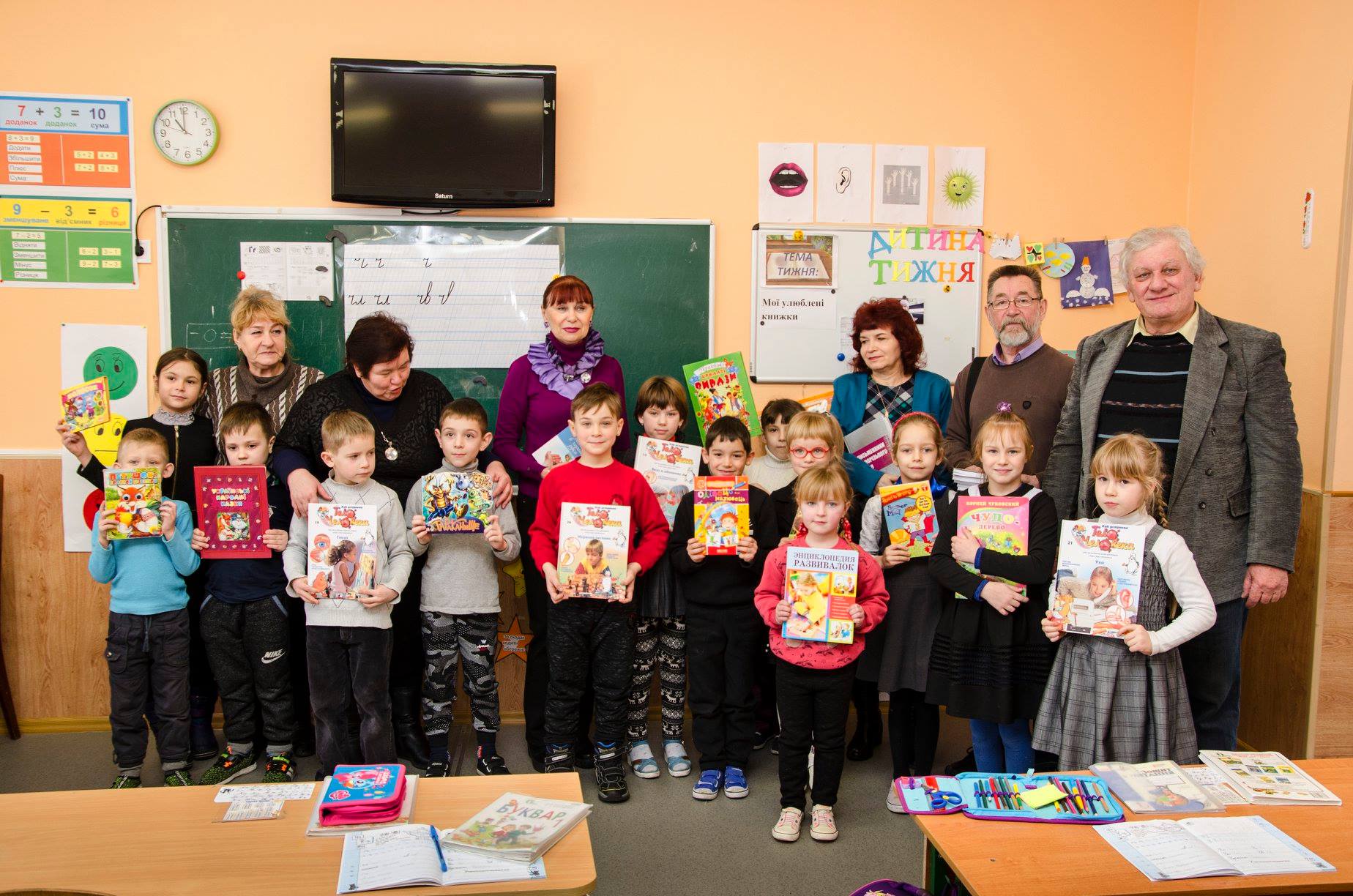 Помер відомий український письменник: хто та що про нього відомо (фото)