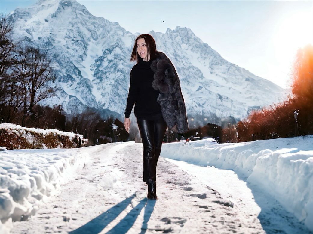 Как в реальной жизни выглядит актриса, сыгравшая Валиде-султан в сериале "Великолепный век" (фото)