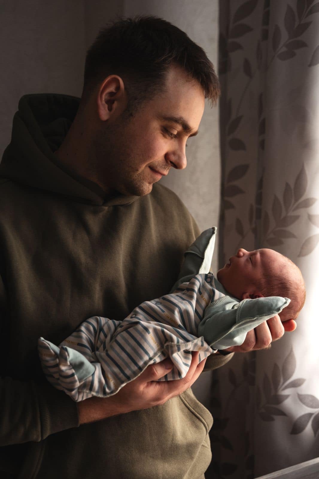 Много девочек! Сколько детей родилось в Киеве в первый день 2024 года (фото)