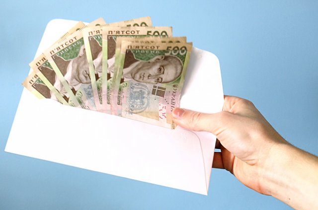 Что лучше не дарить на Новый год: топ самых неудачных подарков