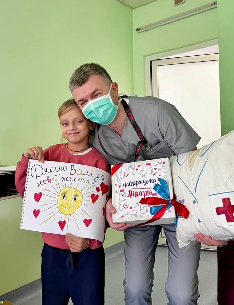 Військовий віддав свою нирку доньці: у Львові виконали родинну пересадку (фото)