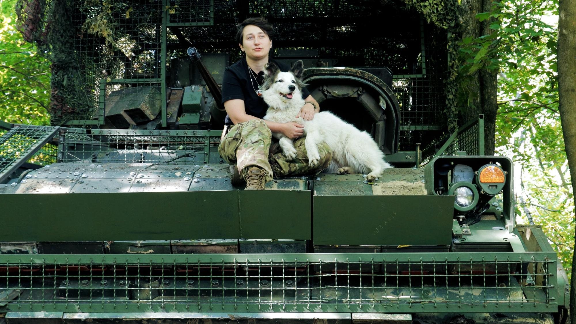 "Я воюю за тих, хто вже не може". Фронтові історії жінок 47-ї бригади "Магура"