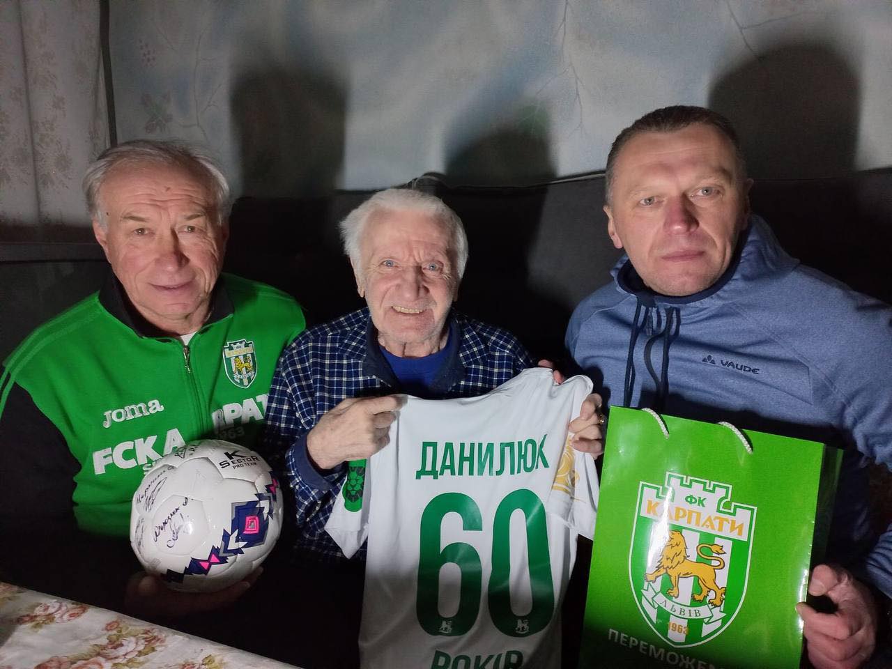 Помер відомий футболіст. Він - найкращий голеадор в історії легендарного клубу