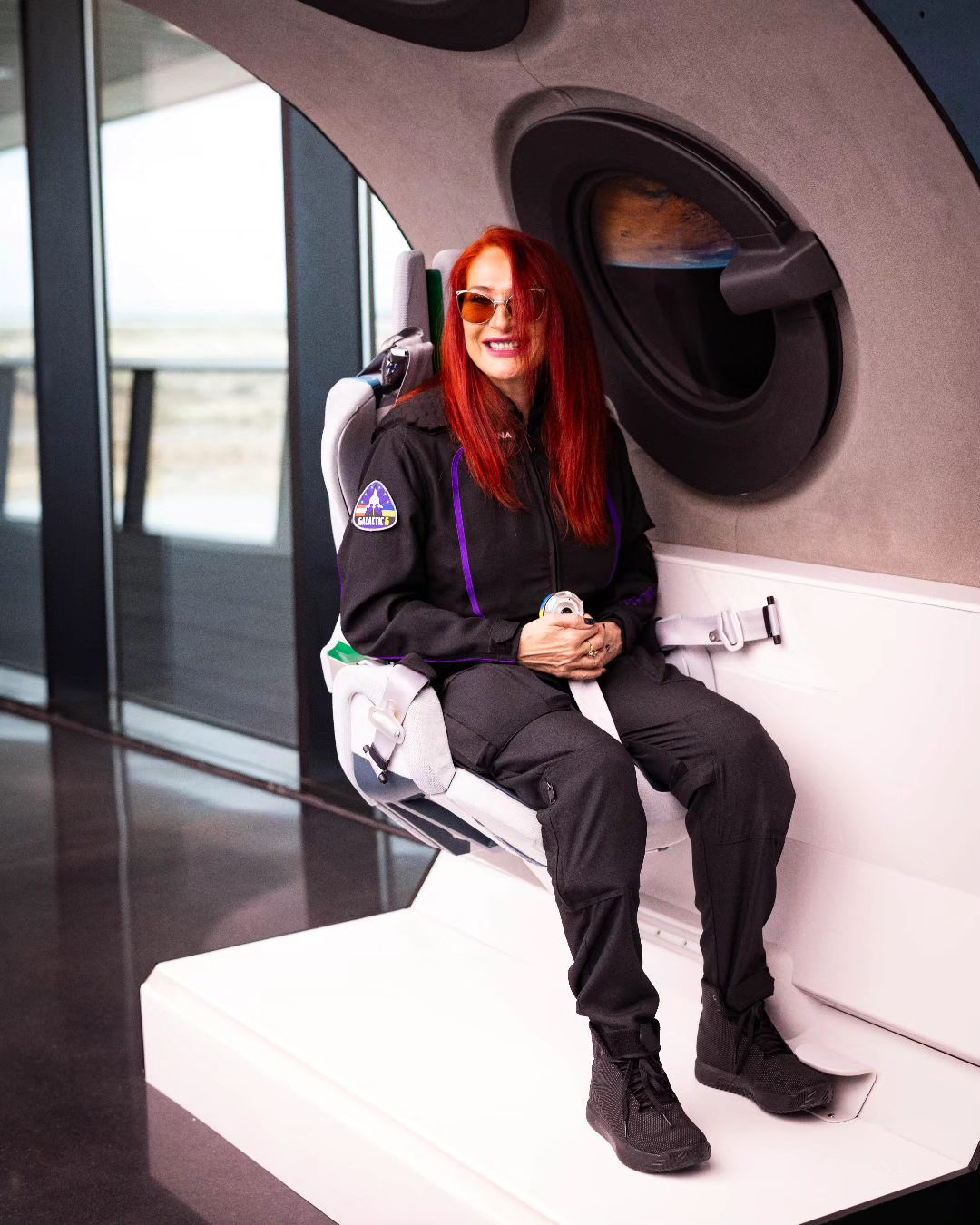 Українка першою вирушить у космос з Virgin Galactic: що про неї відомо (фото)