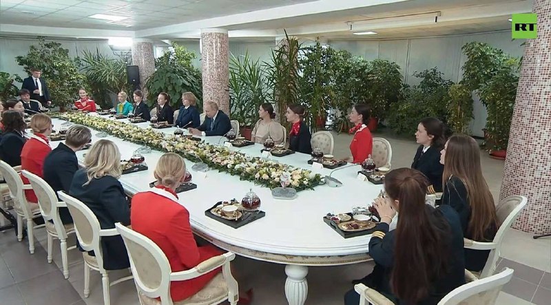 Голограма? На новому відео Путіна помітили ймовірний монтаж