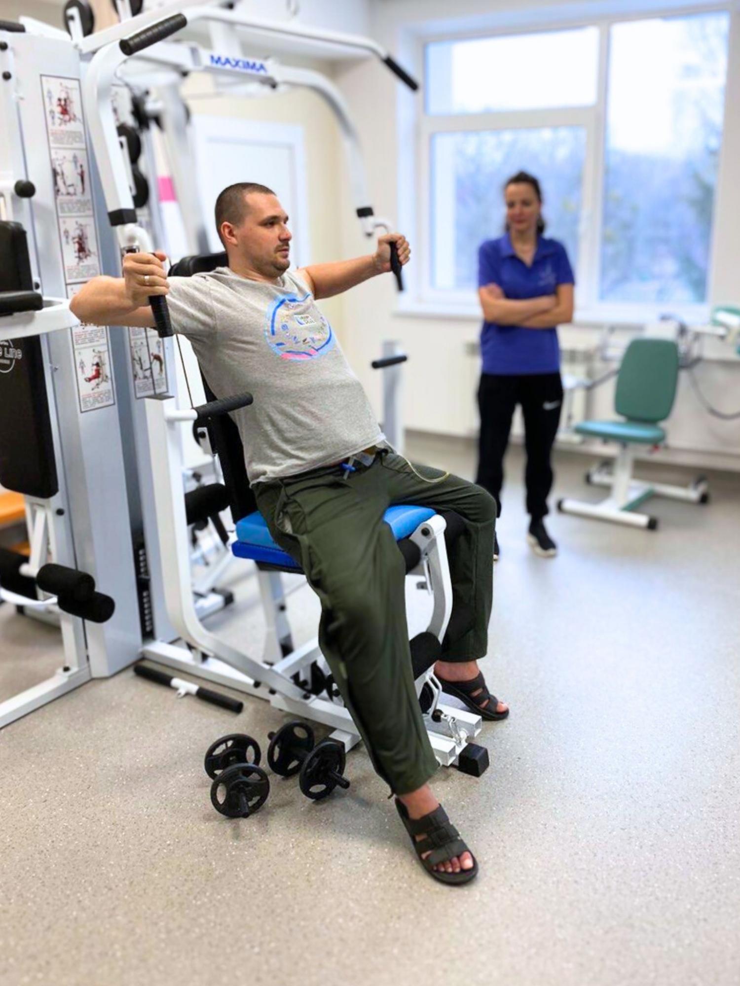 Понад рік провів у лікарні і переніс 60 операцій. Історія воїна із неймовірною жагою до життя