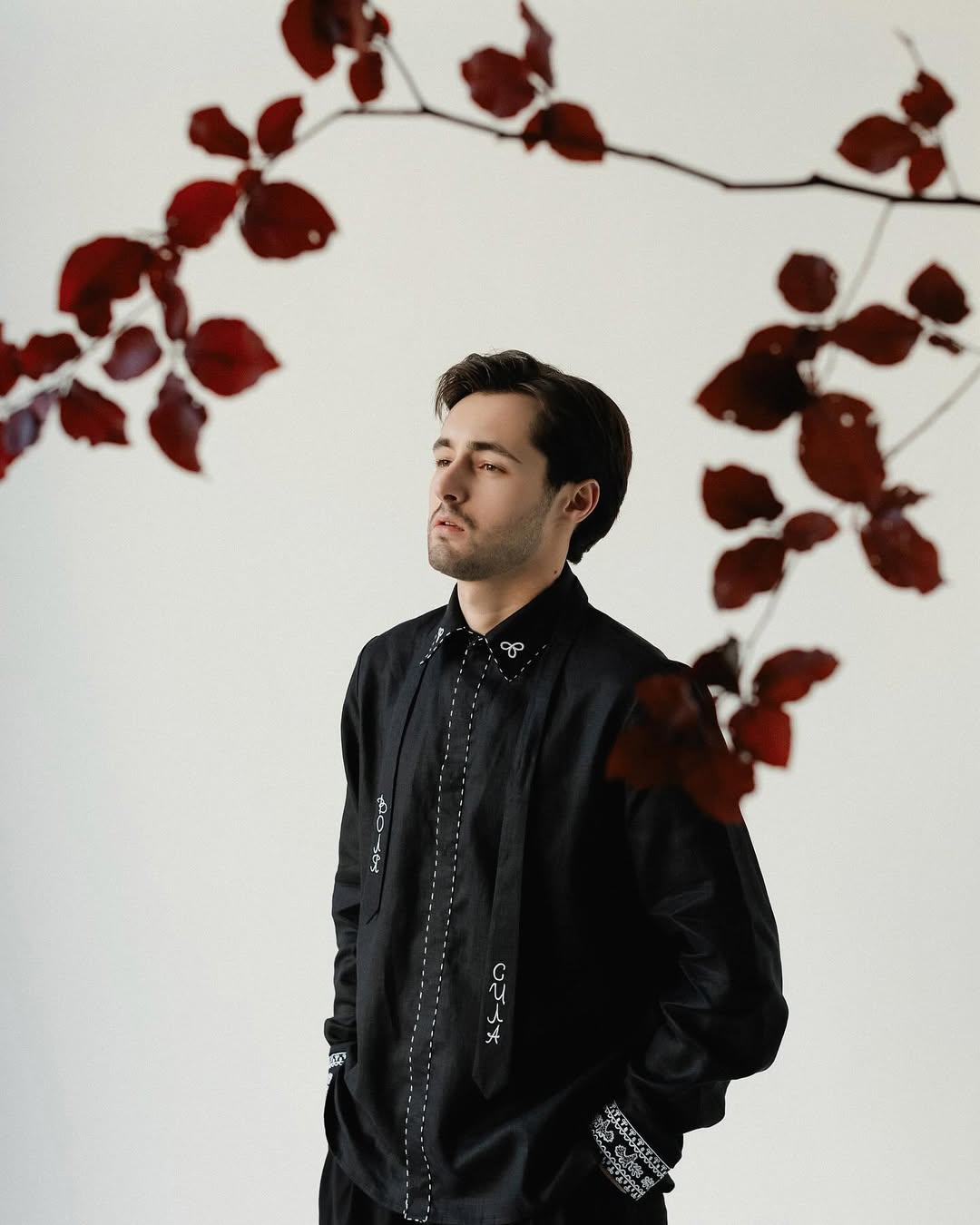 Співак KHAYAT відреагував на оголошення шортлиста Нацвідбору: "Телефон розривається від смс"