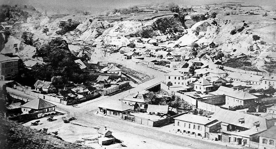 Вот так выглядел киевский Подол 130 лет назад: в сети показали раритетное фото