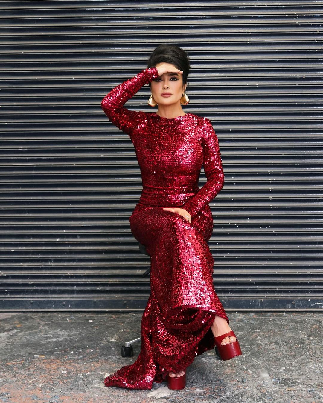 Як сьогодні виглядає популярна акторка Сальма Хаєк: важко повірити, що їй 57 (фото)