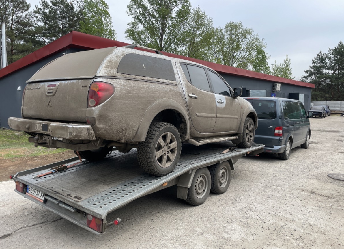 Митниця проти волонтерів: як ввіз авто для ЗСУ закінчився судовою тяганиною та штрафами