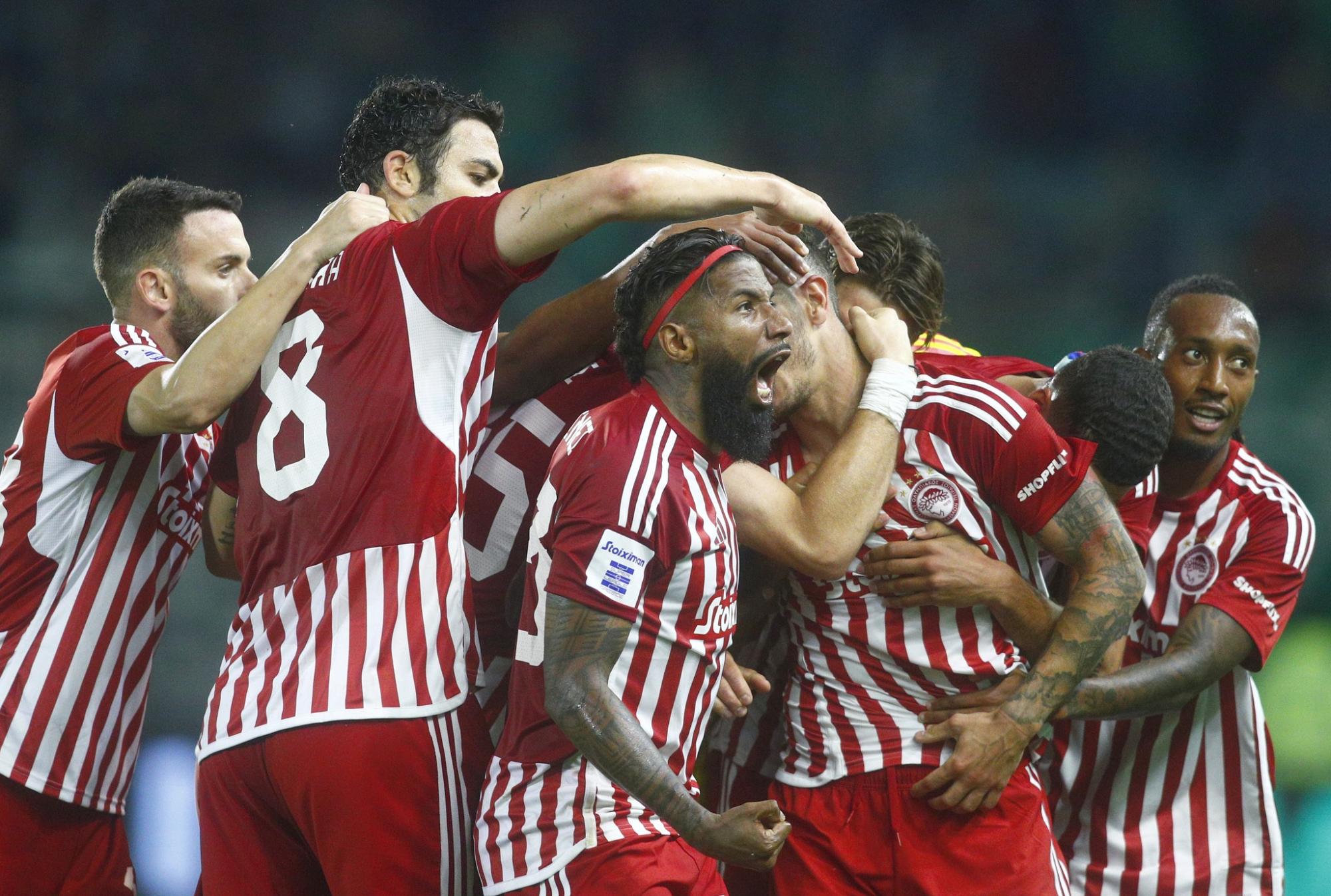 "Олімпіакос" – "Фіорентина": де дивитися і прогноз на фінал Ліги конференцій