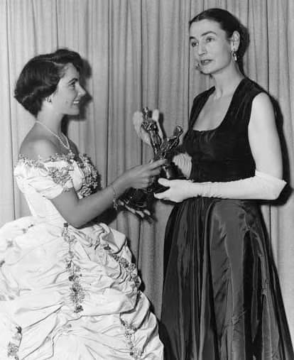 Врятувала українську вишивку від "совєтів" і отримала "Оскар". Дивовижна історія життя Варвари Каринської