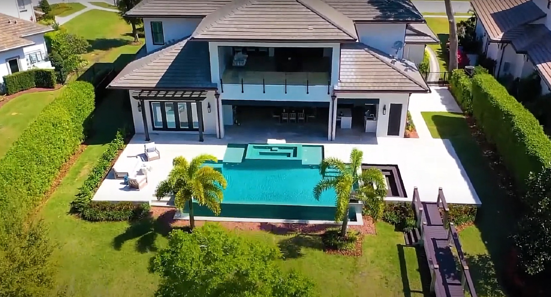 Топ-5 самых дорогих домов звезд, которые поражают заоблачной ценой и роскошью