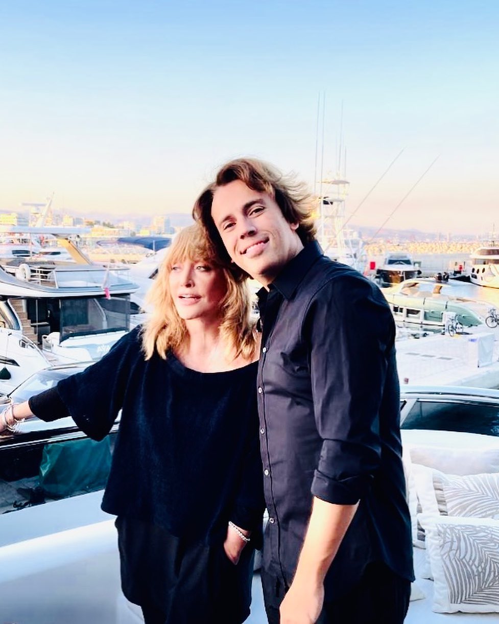 Пугачева неожиданно обратилась к хейтерам, которые критикуют ее позицию по поводу войны: "Давайте еще"