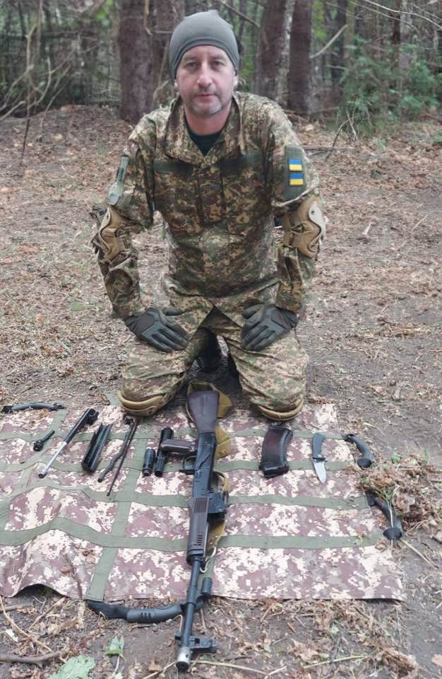 "Служу українському народу". Сергій Жадан вступив до лав ЗСУ