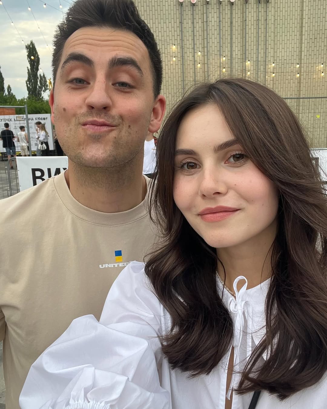 Зірка "Ліги сміху" оголосив про заручини з коханою