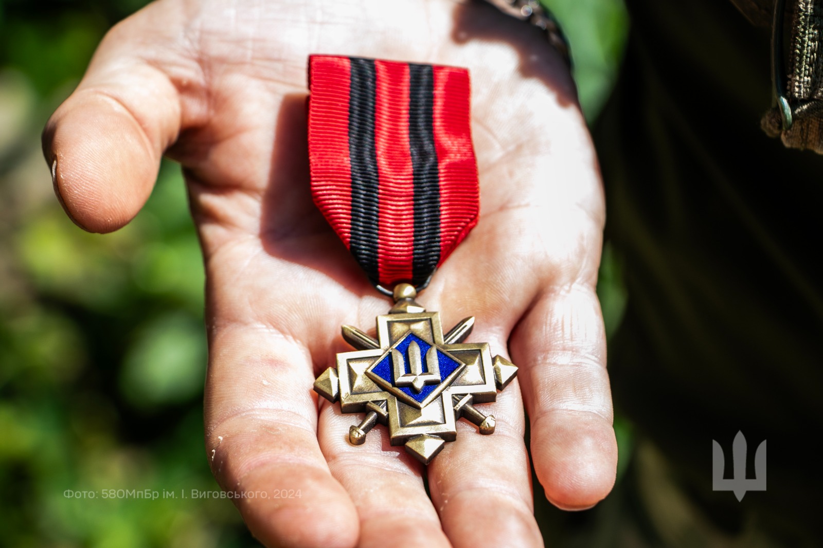 Повернувся на фронт після важкого поранення. Історія воїна розчулила українців