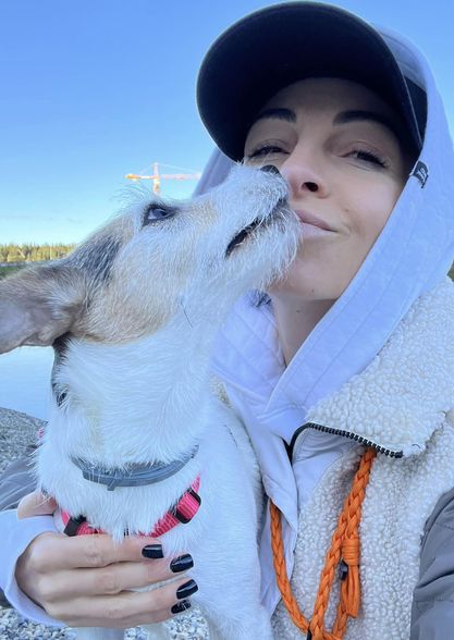 Лифт стал ужасной ловушкой для собаки: владельцам животных дали важный совет