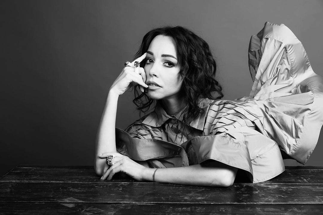 На тлі чуток про розлучення Катерина Кухар розповіла про "залицяльників" (відео)