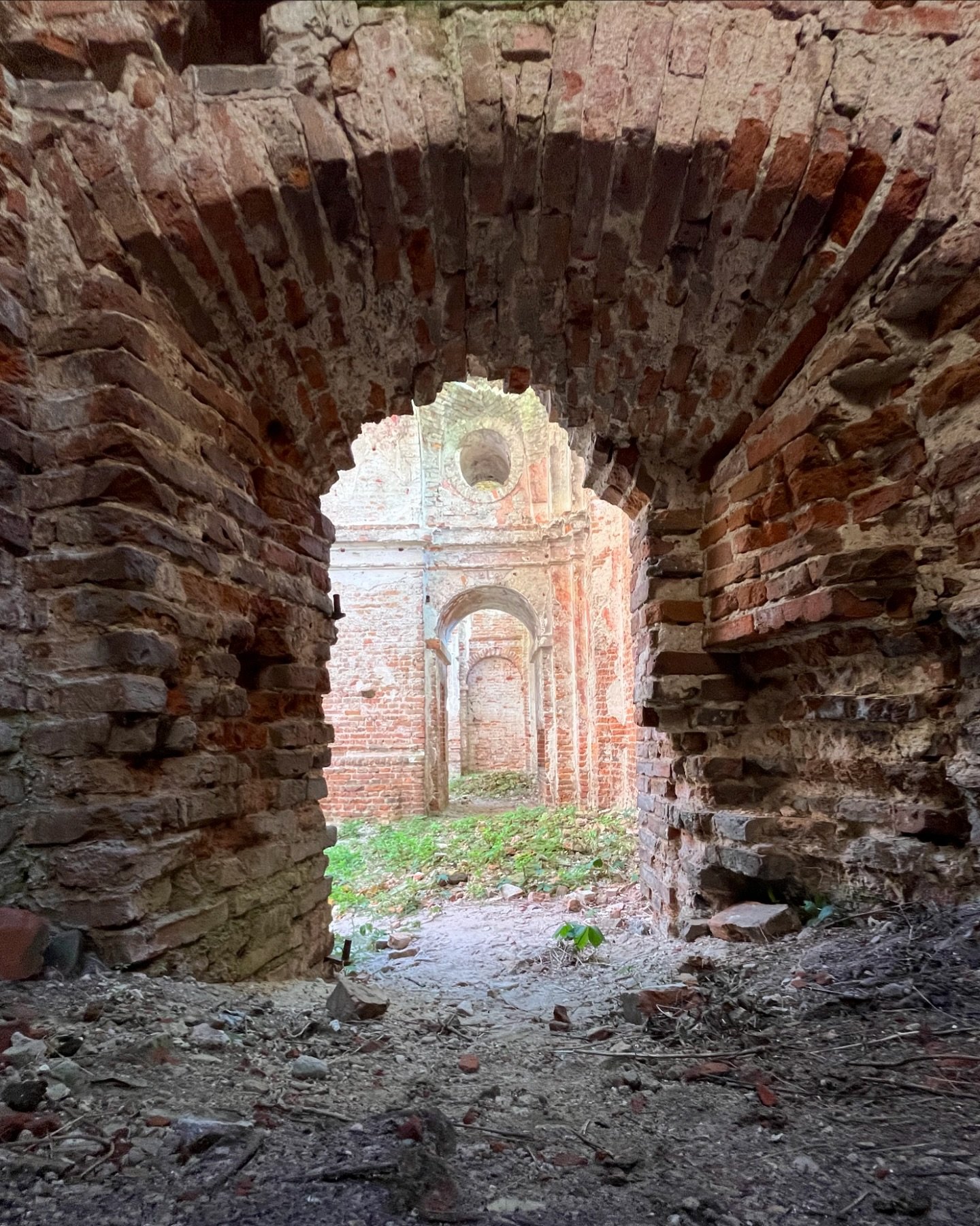 На Волині знайшли руїни костелу і монастиря кармелітів: що відомо (фото)