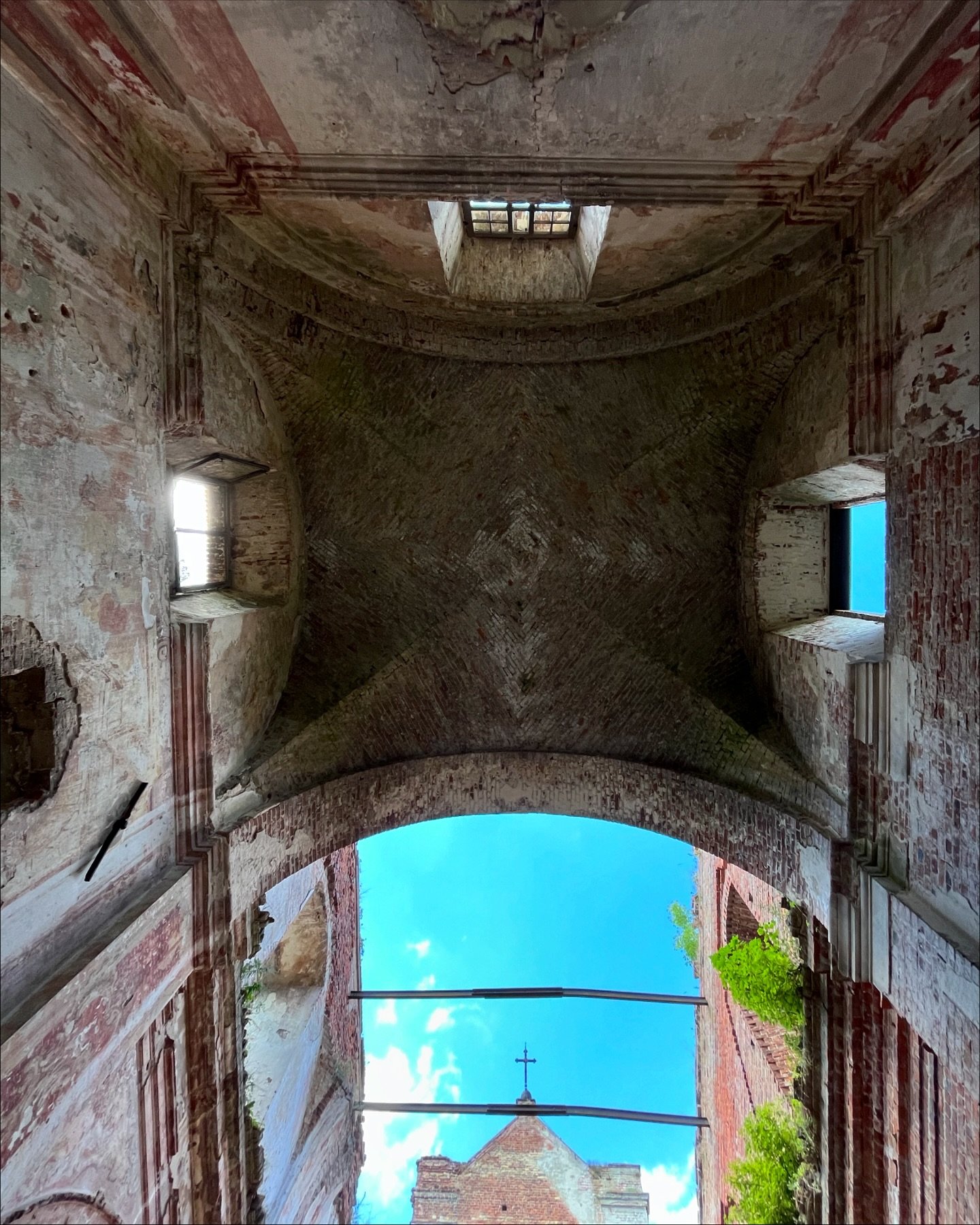 На Волині знайшли руїни костелу і монастиря кармелітів: що відомо (фото)