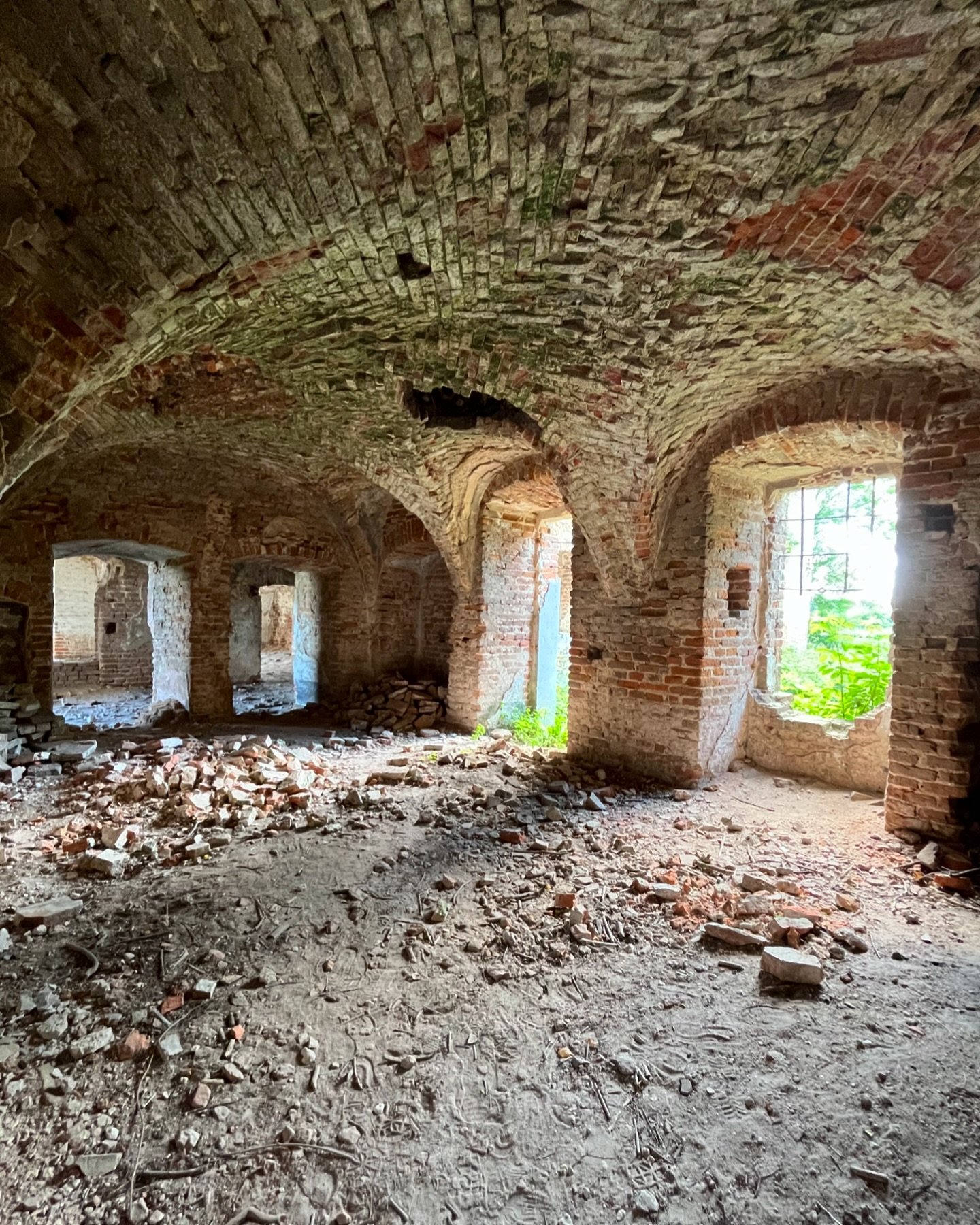 На Волині знайшли руїни костелу і монастиря кармелітів: що відомо (фото)