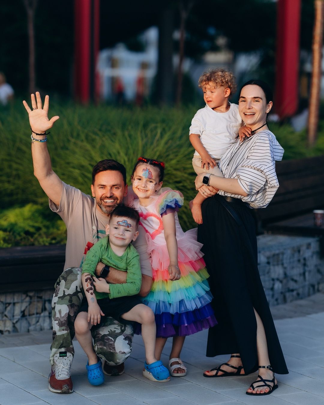 Інна Мірошниченко пояснила, чому її доньки будуть навчатися у різних класах