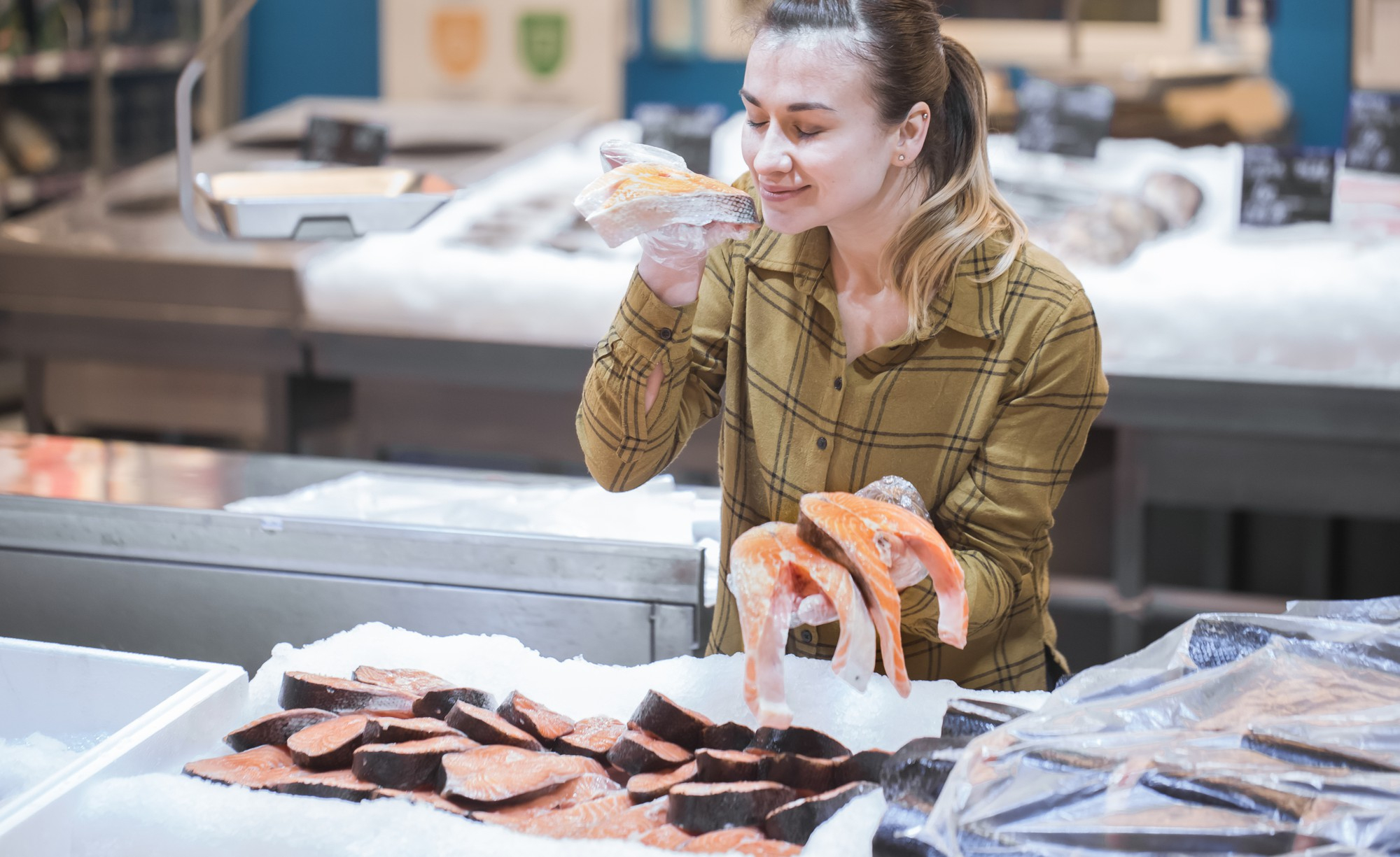Фрукти небезпечні, а оселедець кращий за лосося? Інтерв'ю з дієтологом про корисну і погану їжу