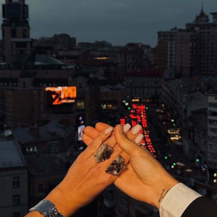 На фоне слухов о женитьбе Melovin честно рассказал о своей влюбленности