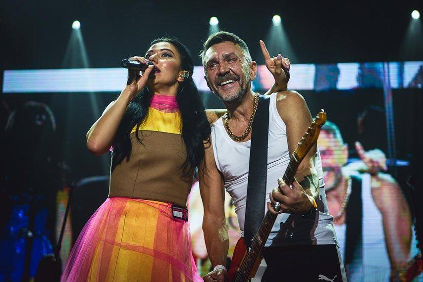 Шнуров приїхав в "ЛНР" і сфотографувався з "кухарем Путіна": навіщо він це зробив