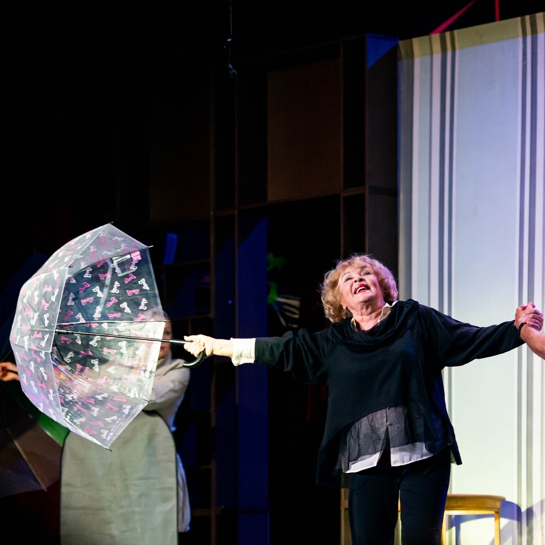 87-річна Ада Роговцева розкрила свій спосіб боротьби зі стресом: "Це дуже допомагає"