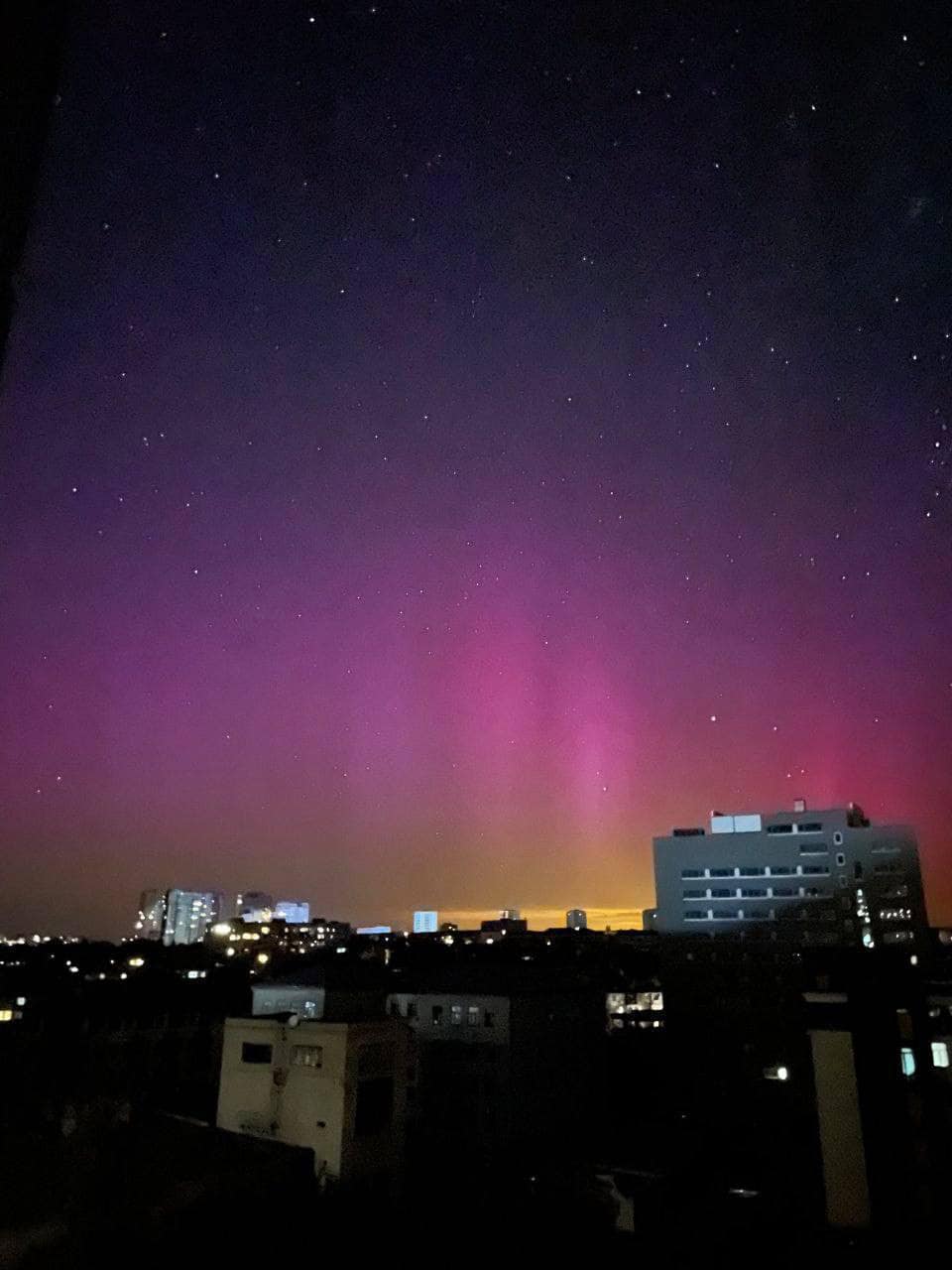 В Україні зафіксували фіолетове північне сяйво. Ефектні фото явища