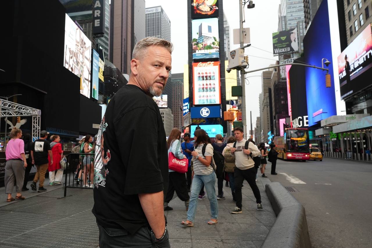 Відомий артист зізнався, скільки грошей витрачає під час війни: "Я ніколи не рахував"