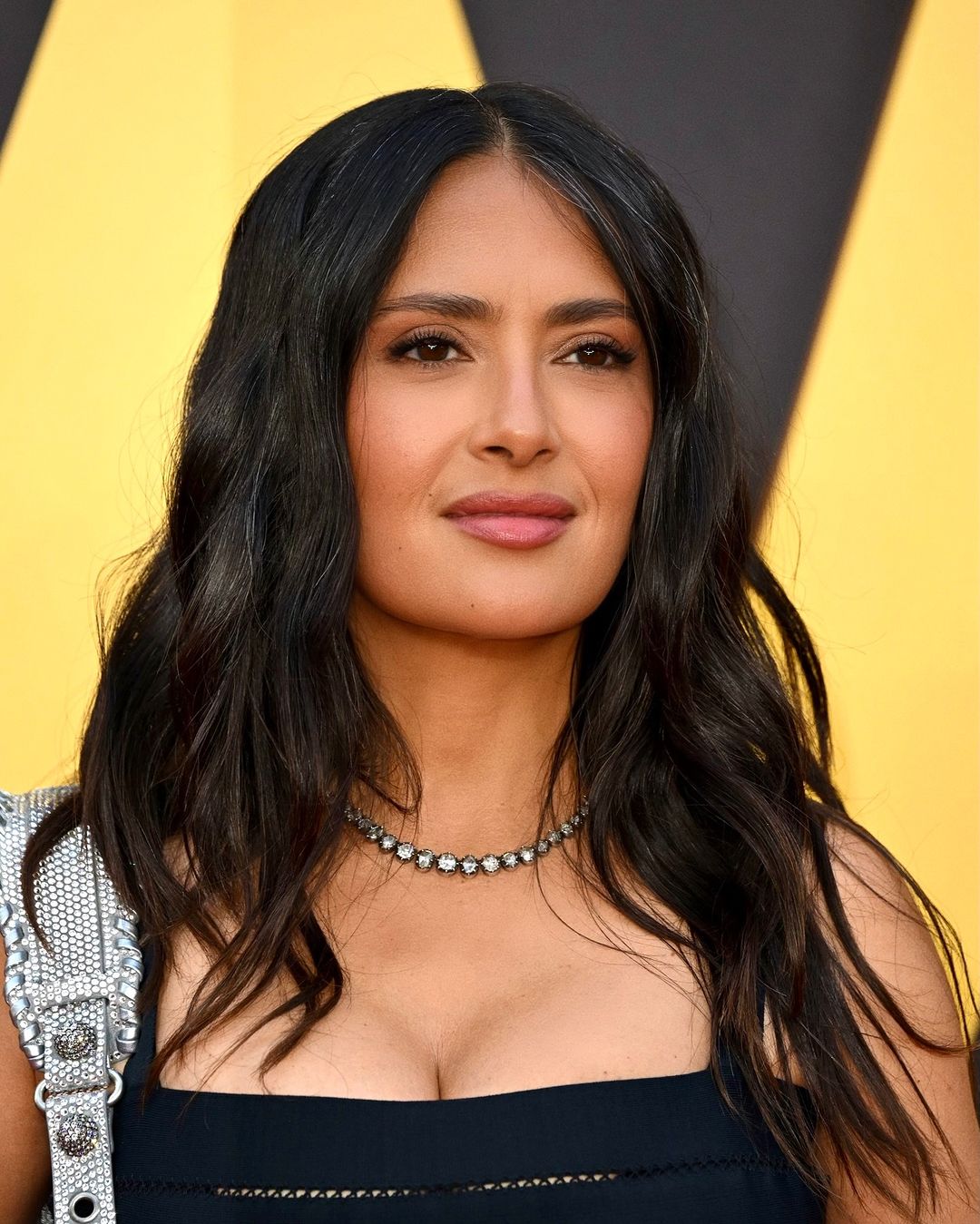 Як сьогодні виглядає популярна акторка Сальма Хаєк: важко повірити, що їй 57 (фото)