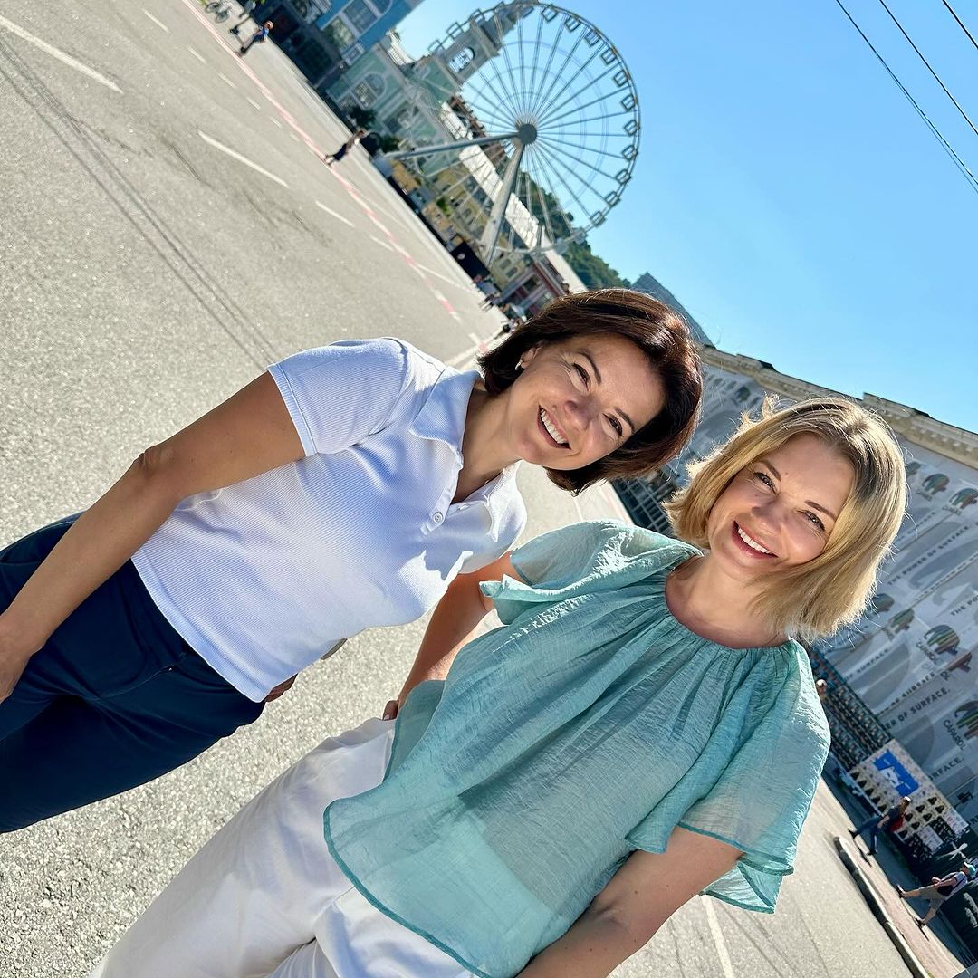 Відома ведуча вперше за довгий час повернулася до України: як вона виглядає зараз (фото)