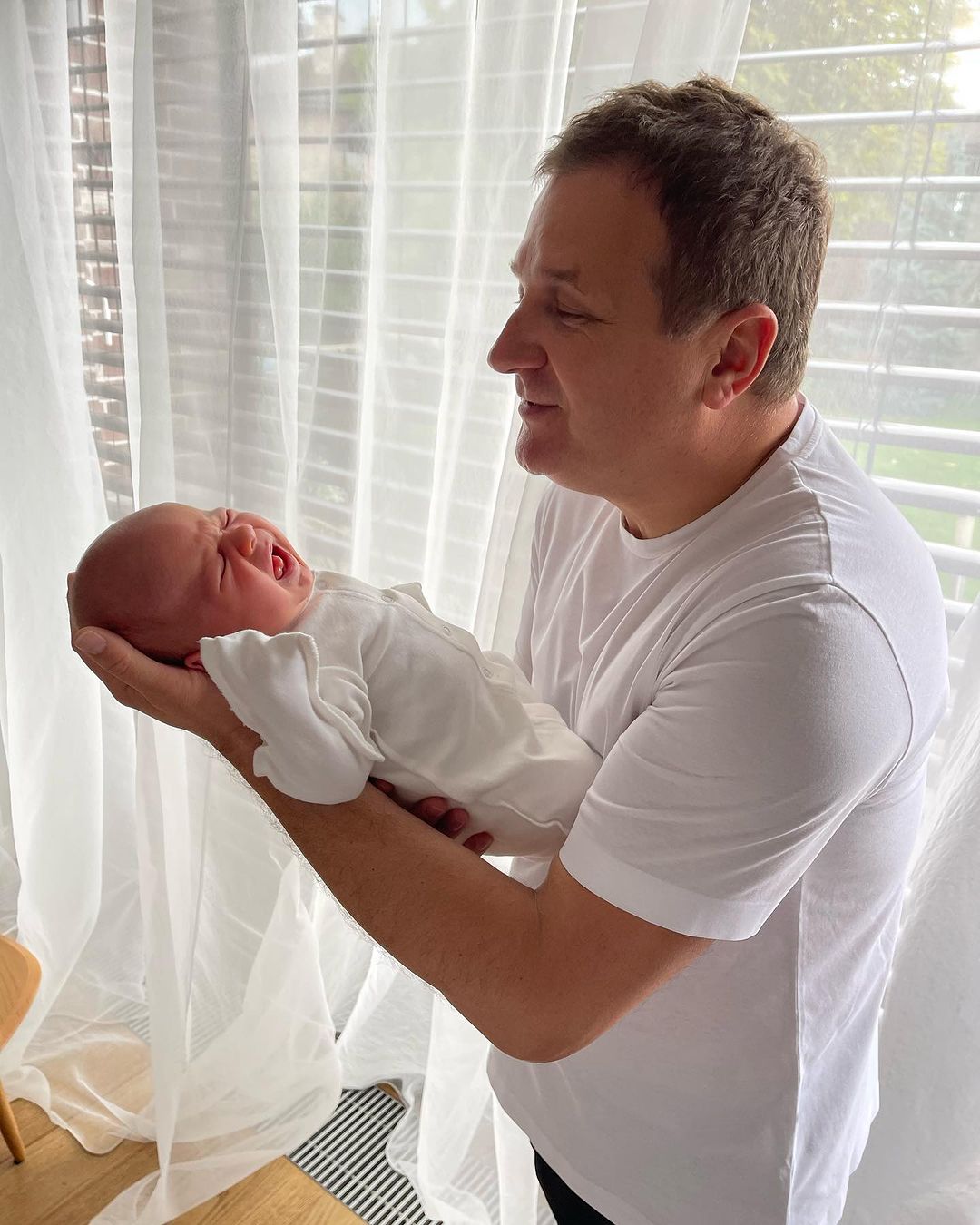 Осадча зворушливо звернулася до чоловіка у день його народження: "Щороку подвійне свято"