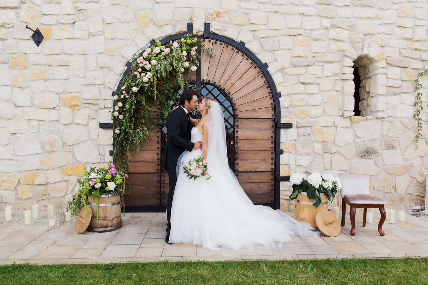 "Кохаю до щему у серці". Сергій Притула зворушливо привітав дружину з річницею шлюбу