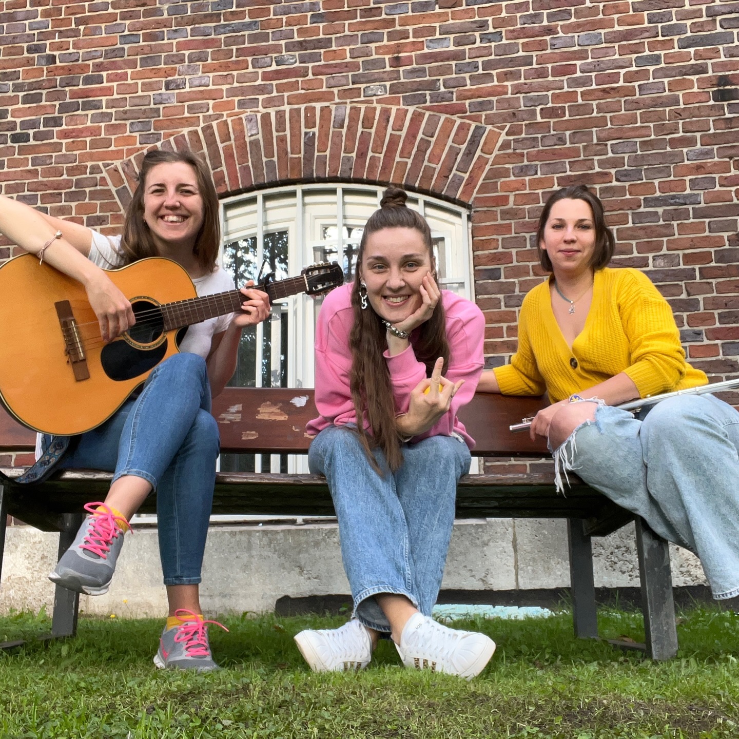 Украинская группа покорила сцену шоу "Голос" в Германии: зал взорвался аплодисментами (видео)