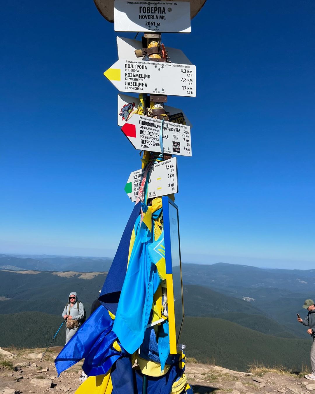 "Випадково піднялись на найвищу гору": Дантес показав, як разом з обраницею підкорив Говерлу