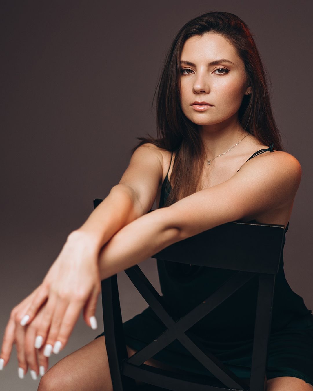 Зірка серіалу "Спіймати Кайдаша" вразила ефектною фотосесією: як виглядає акторка