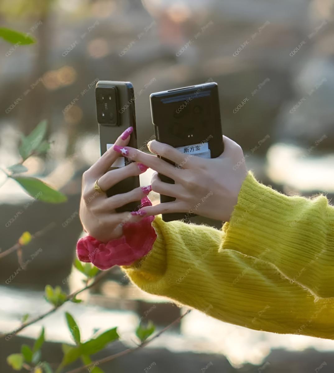 В сети появились первые живые фото Xiaomi 14 Ultra с камерой-монстром