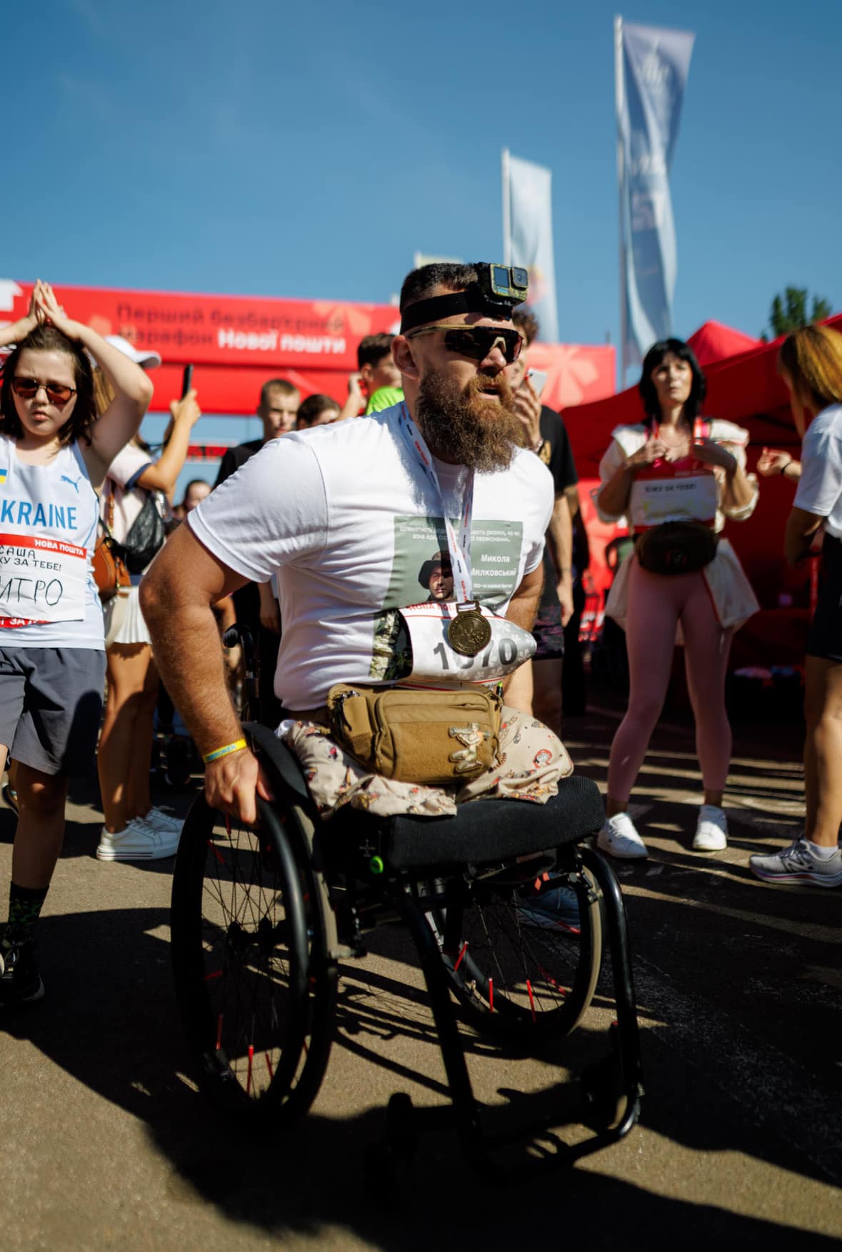 "Когда в стране ужас, не могу жить счастливую жизнь". 5 историй украинцев, ушедших на войну