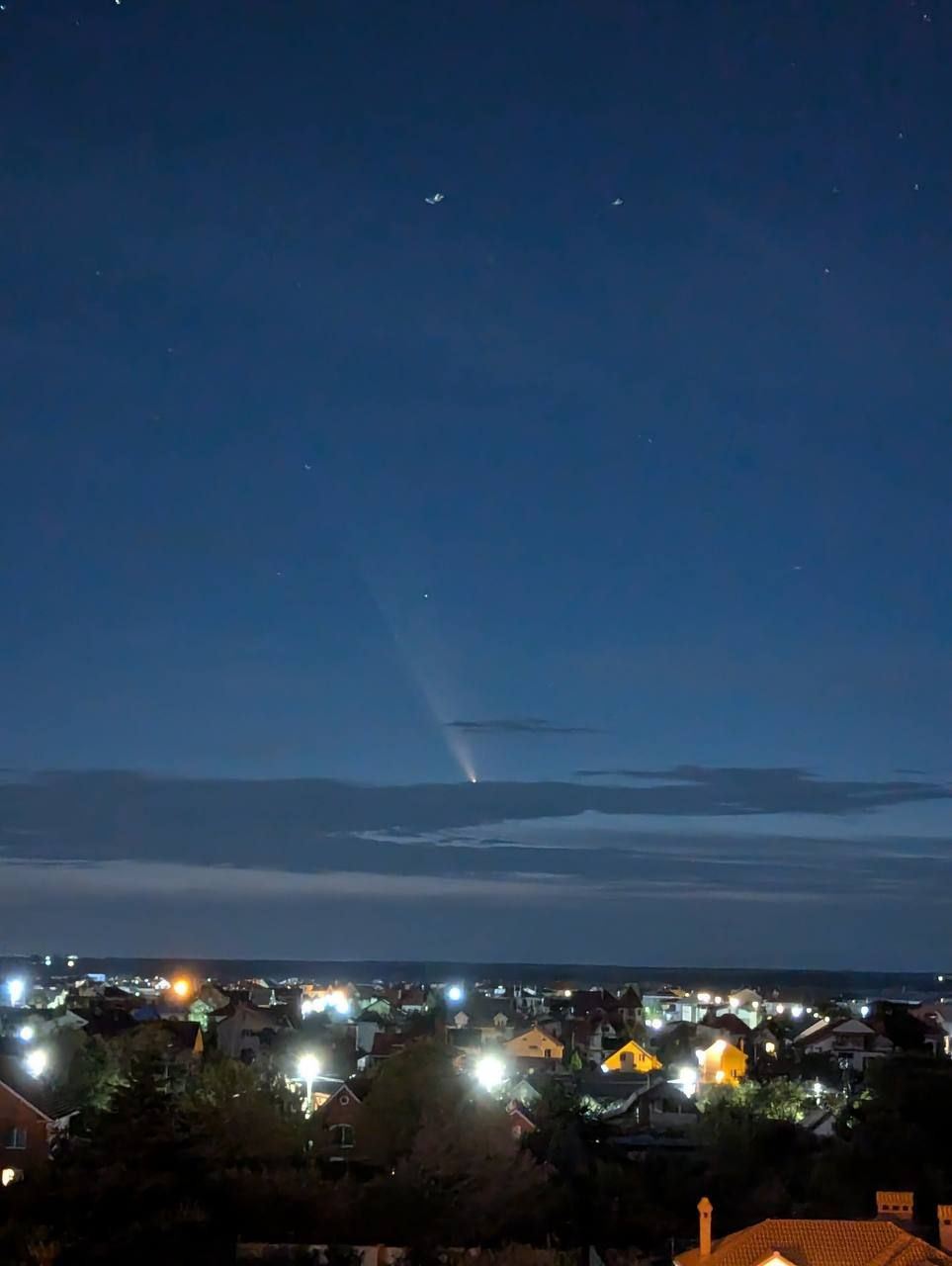 Над Україною пронеслася дуже рідкісна комета: неймовірні фото